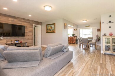 9254 Gettysburg Rd, Boca Raton, FL 33434 - photo 6