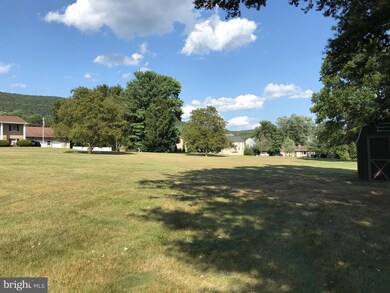 6596 Hill Rd, Fayetteville, PA 17222 - photo 5