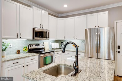 21722 Ladbroke Grove Ct, Sterling, VA 20166 - photo 7