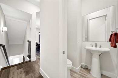 1446 W 34th 1 2 St, Houston, TX 77018 - photo 7