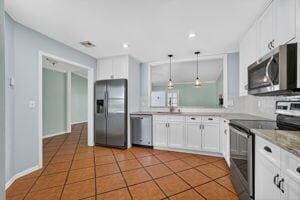 8064 SE Carlton St, Hobe Sound, FL 33455 - photo 4