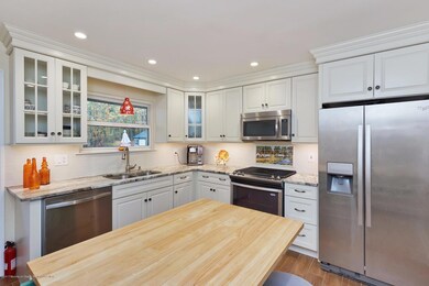 006 Kitchen