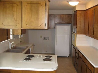 415 S Elder St, Nampa, ID 83686 - photo 2