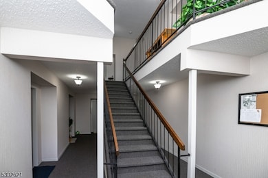 31 Drake Ln, Ledgewood, NJ 07852 - photo 2