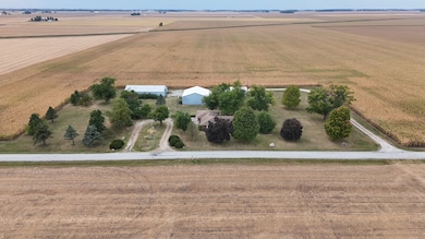 1130 N County Road 350 E, Tuscola, IL 61953 - photo 2