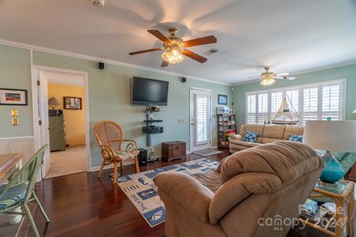 274 E Second St, Ocean Isle Beach, NC 28469 - photo 7