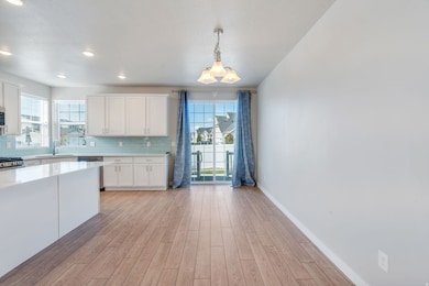 337 N Brookview Dr, Lindon, UT 84042 - photo 7