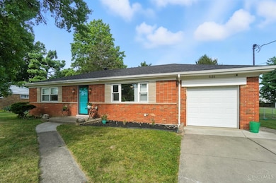 9126 Round Top Rd, Cincinnati, OH 45251 - photo 2