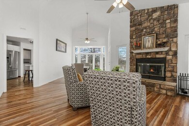 404 NW 1121st Rd, Centerview, MO 64019 - photo 5