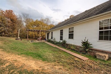 17021 W Ua Beef Farm Rd unit U, Fayetteville, AR 72704 - photo 6