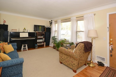 2431 Hillsdale Ave, Kalamazoo, MI 49006 - photo 3