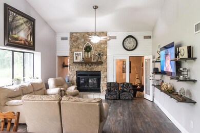 12524 Percy Ln, Jacksonville, FL 32218 - photo 7