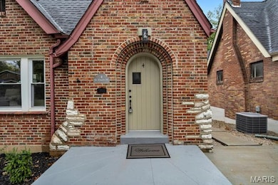 4 Saint Charles Place, Saint Louis, MO 63119 - photo 2