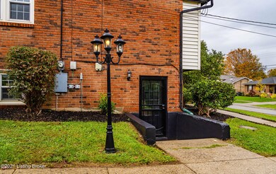 2420-Steeplechase-Dr-10292021_005