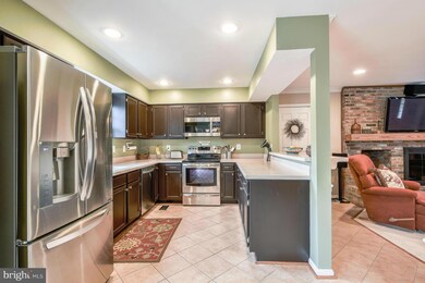 17604 Gatsby Terrace, Olney, MD 20832 - photo 5