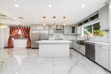 19314 Yolie Ln, Tarzana, CA 91356 - photo 2