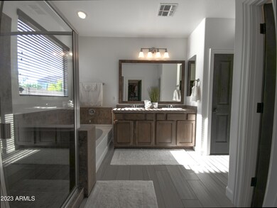 3639 E Lynx Place