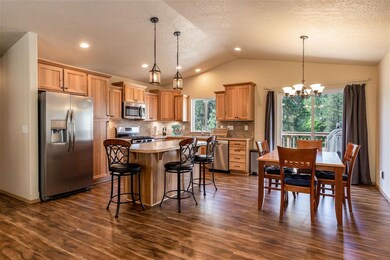 709 Canterbury Ln, Colbert, WA 99005 - photo 4