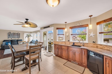 Kitchen 4