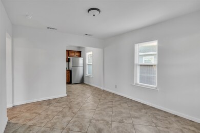 5417 Como Dr, Fort Worth, TX 76107 - photo 7