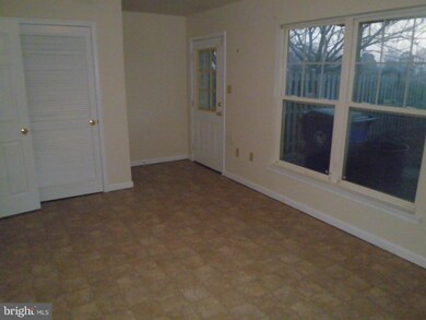 462 Blossom Ln, Frederick, MD 21701 - photo 6