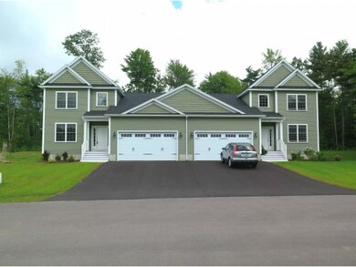 44 Waterlefe Way unit 8, Colchester, VT 05446 - photo 3