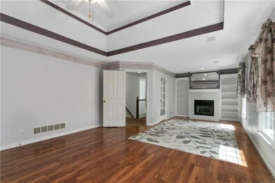 13611 W 76th Terrace, Shawnee, KS 66216 - photo 6