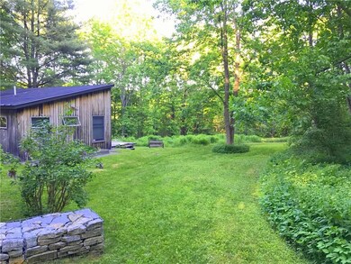 A one bedroom main house with large...