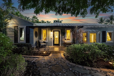 802 NE 2nd St, Delray Beach, FL 33483 - photo 2