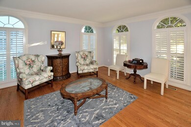 7307 Laurel Creek Ct, Springfield, VA 22150 - photo 2