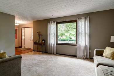 1236 Slade Ave, Columbus, OH 43235 - photo 4