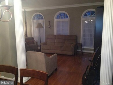 16450 Steerage Cir, Woodbridge, VA 22191 - photo 7