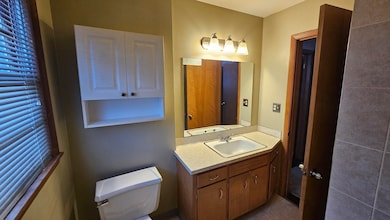 5864 Dafred Dr, Rockford, IL 61107 - photo 7