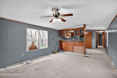 226 Creekside Dr, Shepherdsville, KY 40165 - photo 6