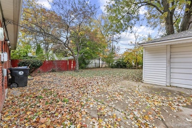 9352 Nathaline, Redford, MI 48239 - photo 4