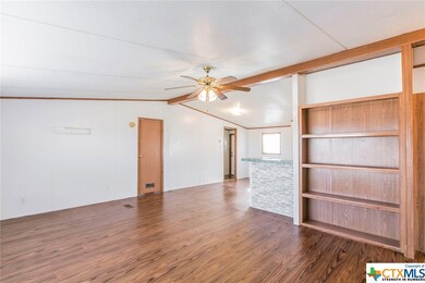 10325 S Whitehall Rd, Temple, TX 76504 - photo 5