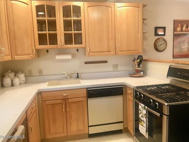 Beautifully updated kitchen