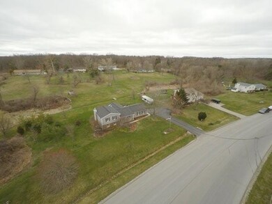 9123 Horseshoe Bend, Dexter, MI 48130 - photo 2