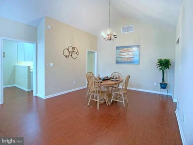 808 Persimmon Ln unit V142, Langhorne, PA 19047 - photo 6