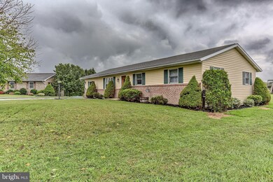 9239 Branch St, Greencastle, PA 17225 - photo 3