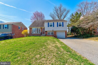 4504 Chandler Dr, Brookhaven, PA 19015 - photo 2