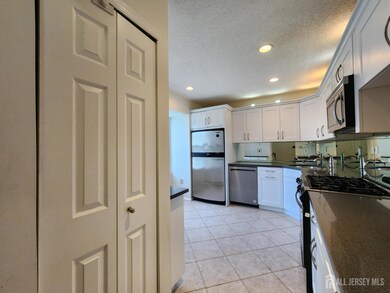 57 Goodwin Dr unit 65A, North Brunswick, NJ 08902 - photo 2