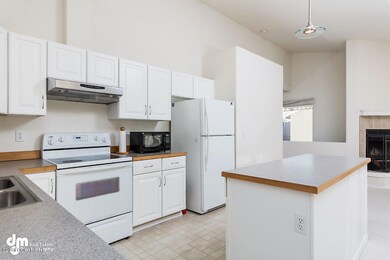 Kitchen_DMD_CorinneGraves_1029-SMALL
