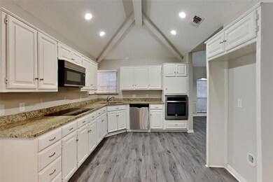 512 N Winding Oaks Dr, Wylie, TX 75098 - photo 6