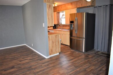 1106 Gatrix Ave, Cleburne, TX 76033 - photo 7