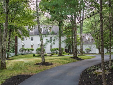 68 Perry Rd, Bedford, NH 03110 - photo 3