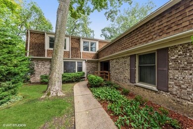 4458 Shady Ct, Rolling Meadows, IL 60008 - photo 2