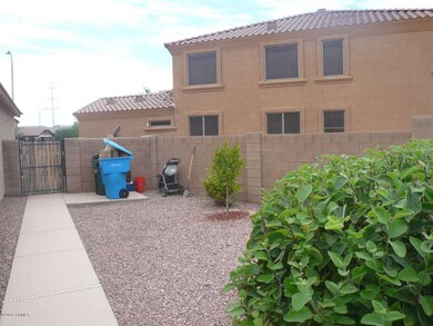 SIDE YARD