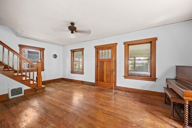 6-web-or-mls-914 40th Place -9