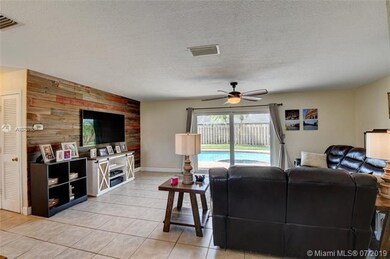 9705 Richmond Cir, Boca Raton, FL 33434 - photo 4